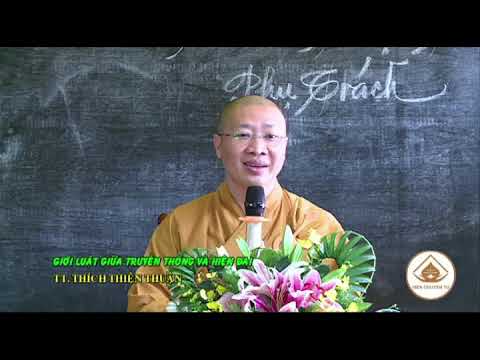 GIỚI LUẬT GIỮA TRUYỀN THỐNG VÀ HIỆN ĐẠI