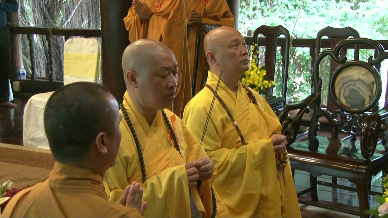 LỄ HẰNG THUẬN PHẬT TỬ THIỆN AN – DIỆU HỒNG TẠI VIỆN CHUYÊN TU